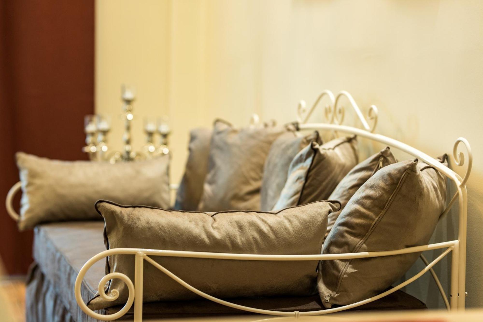 Oinoelia Luxury Suites & Residence Potos Dış mekan fotoğraf