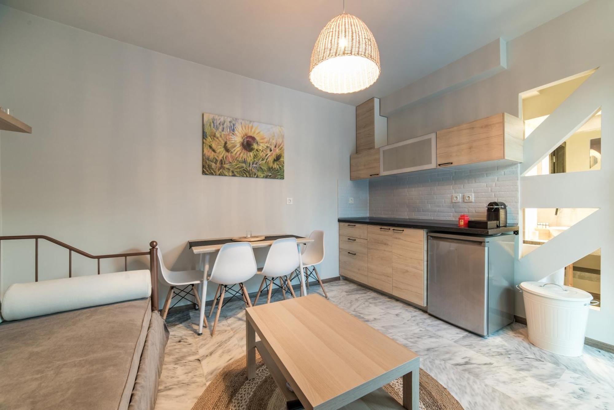 Oinoelia Luxury Suites & Residence Potos Dış mekan fotoğraf