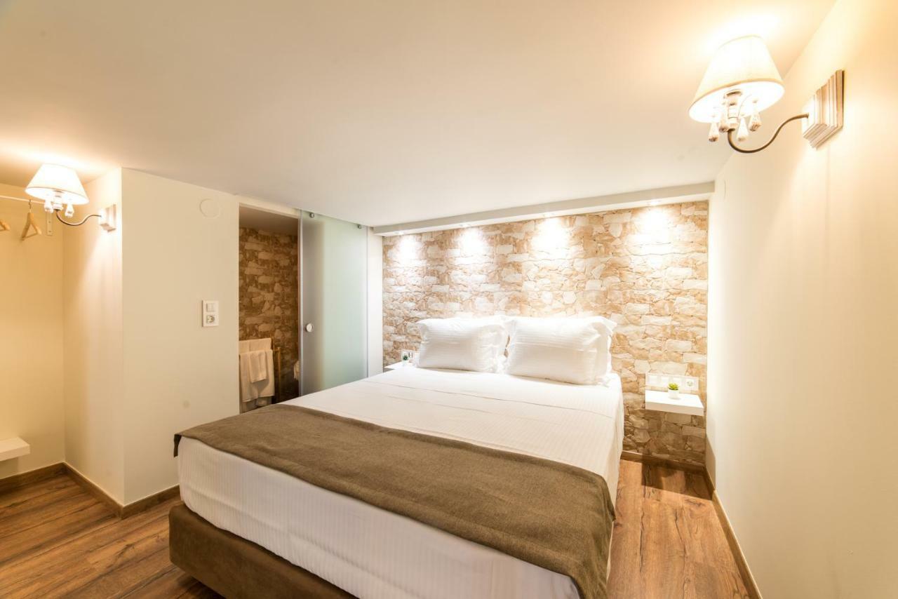 Oinoelia Luxury Suites & Residence Potos Dış mekan fotoğraf