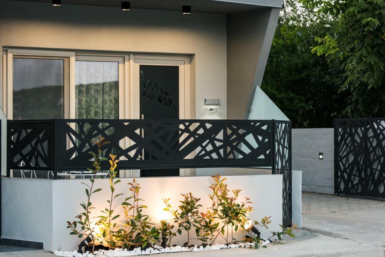 Oinoelia Luxury Suites & Residence Potos Dış mekan fotoğraf