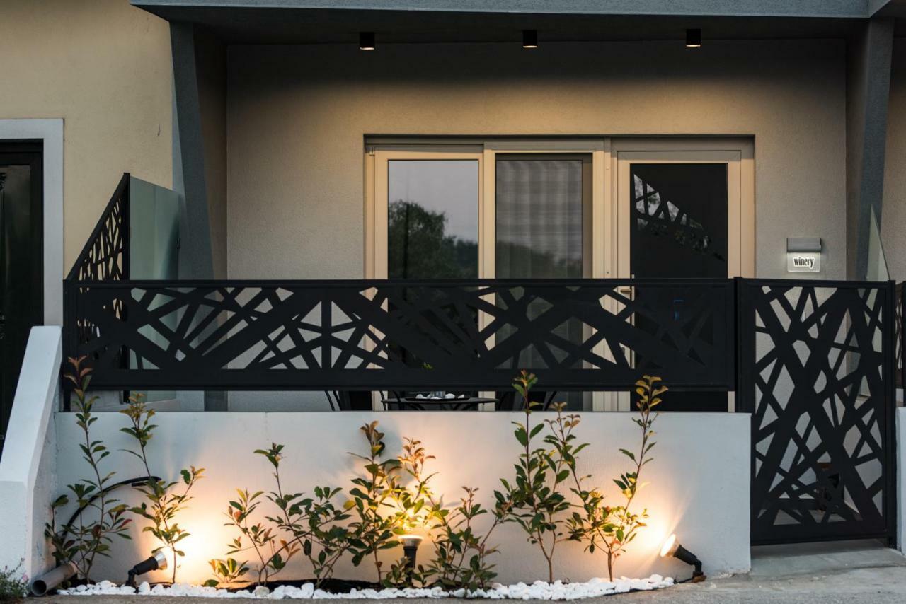 Oinoelia Luxury Suites & Residence Potos Dış mekan fotoğraf